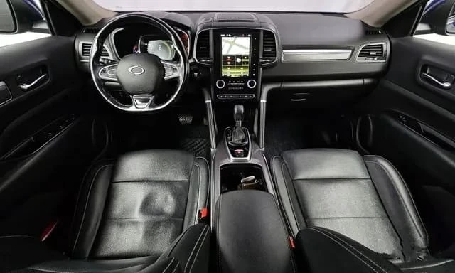 Renault Koleos 2.0dci 4WD, снимка 5 - Автомобили и джипове - 54126453