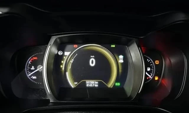 Renault Koleos 2.0dci 4WD, снимка 8 - Автомобили и джипове - 54126453