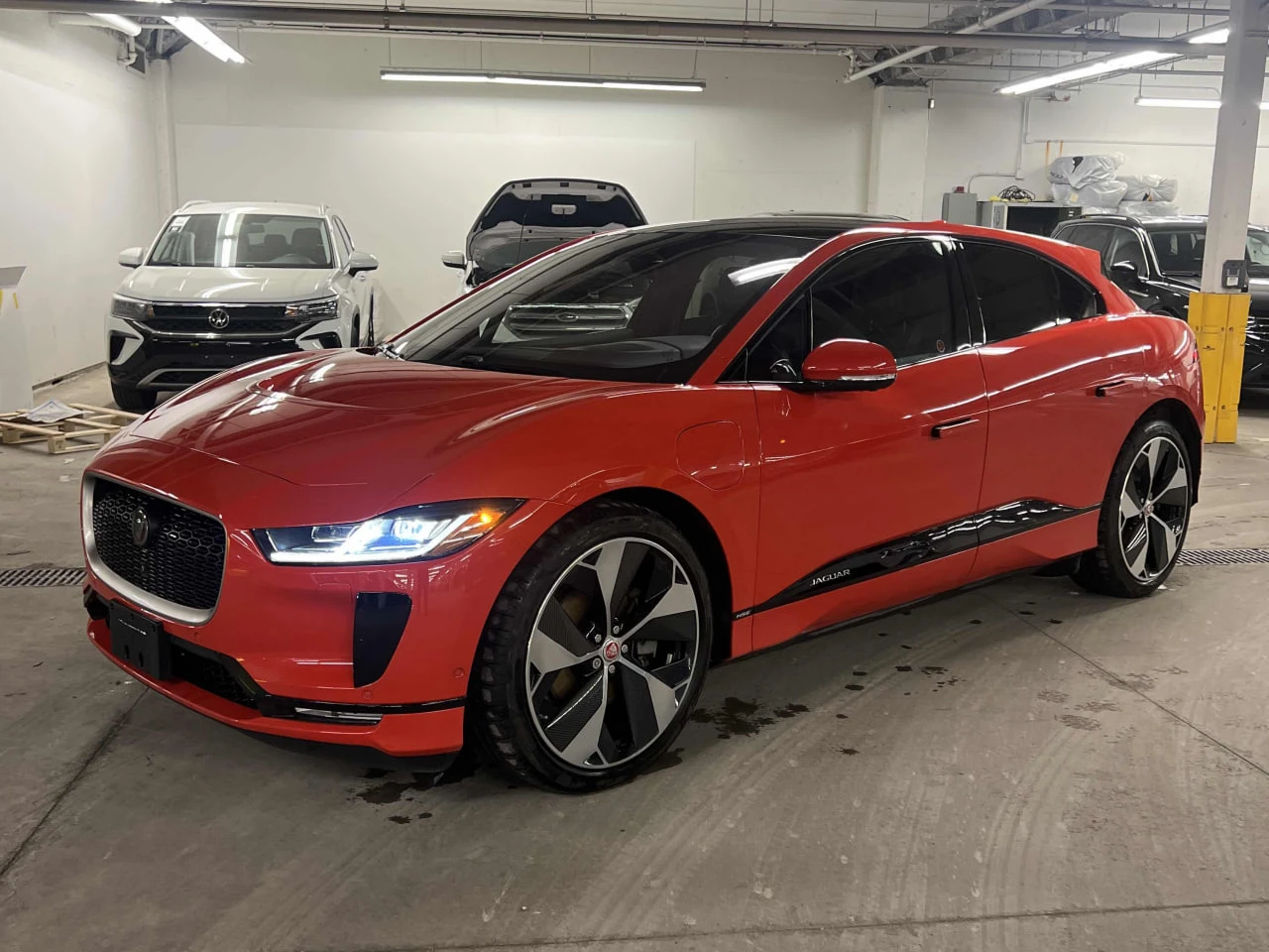 Jaguar I-Pace CARFAX* АВТОФИНАНСИРАНЕ* БЕЗ ПЪРВОНАЧАЛНА ВНОСКА* , снимка 1