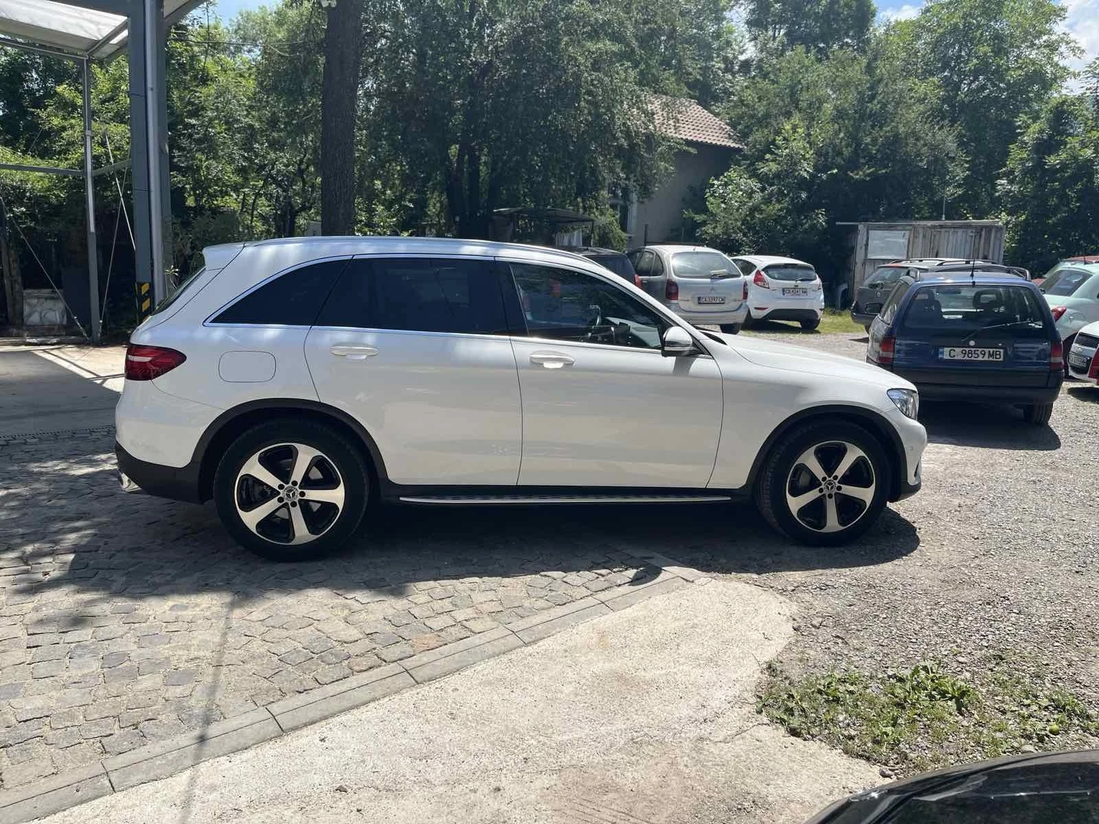 Mercedes-Benz GLC 250 В ГАРАНЦИЯ AMG Line 4Matic - изображение 3