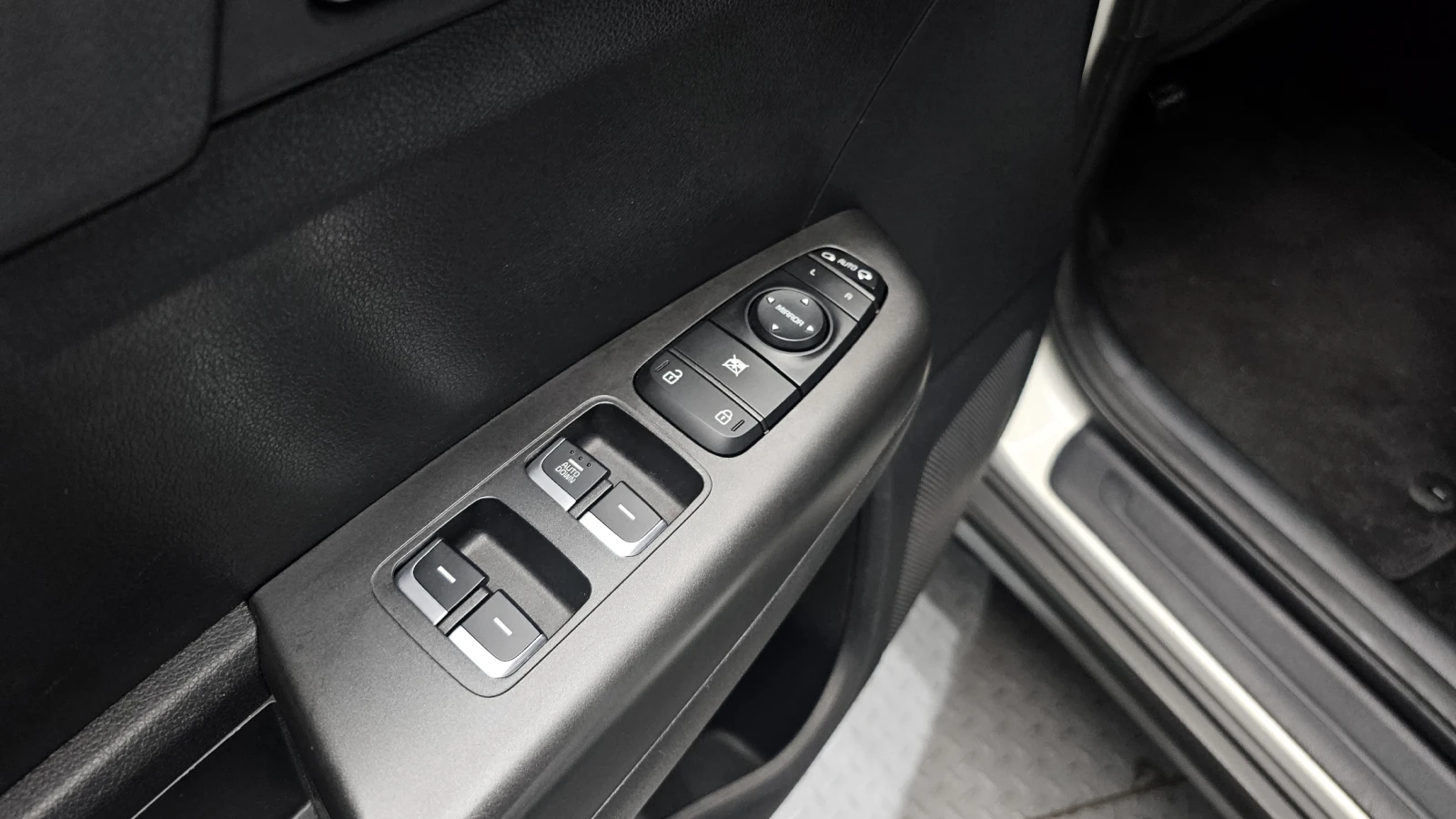 Kia Sportage 2.0 2WD TRENDY | Mobile.bg   16