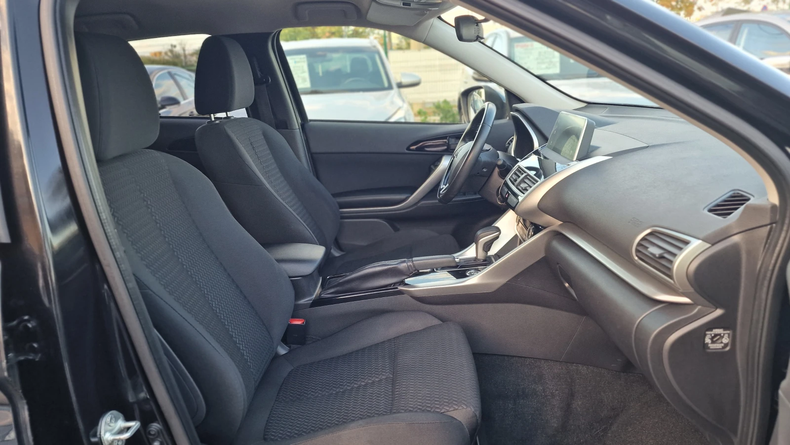 Mitsubishi Eclipse Cross 1.5 MIVEC AWD 4X4 Камера дистроник погрев - изображение 10