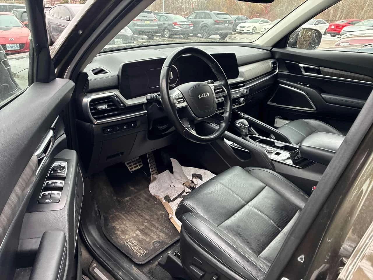 Kia Telluride AWD  CARFAX, снимка 5 - Автомобили и джипове - 53898457
