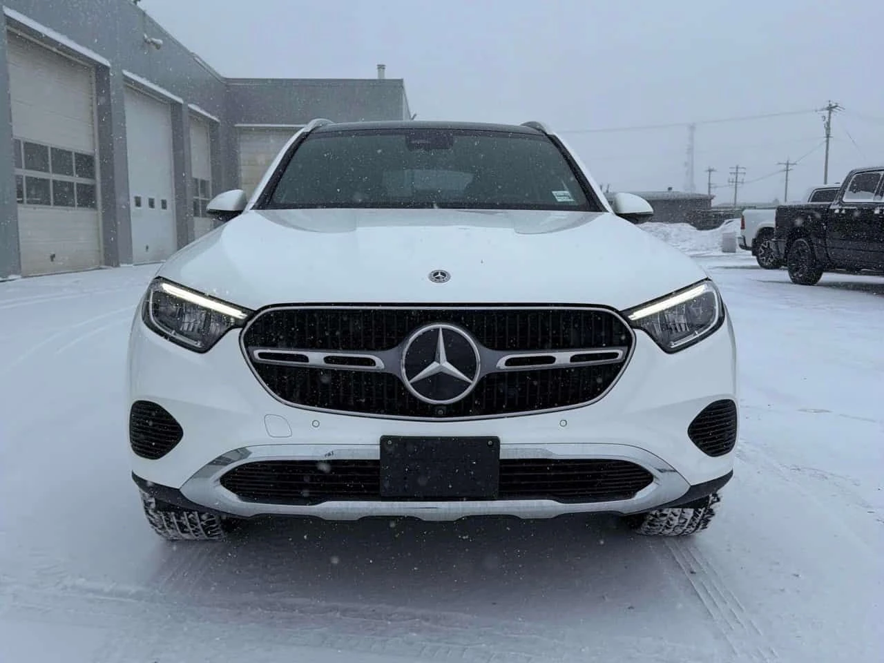 Mercedes-Benz GLC 300 /360/DISTRONIC/PANO/NAVI, снимка 17 - Автомобили и джипове - 53937026