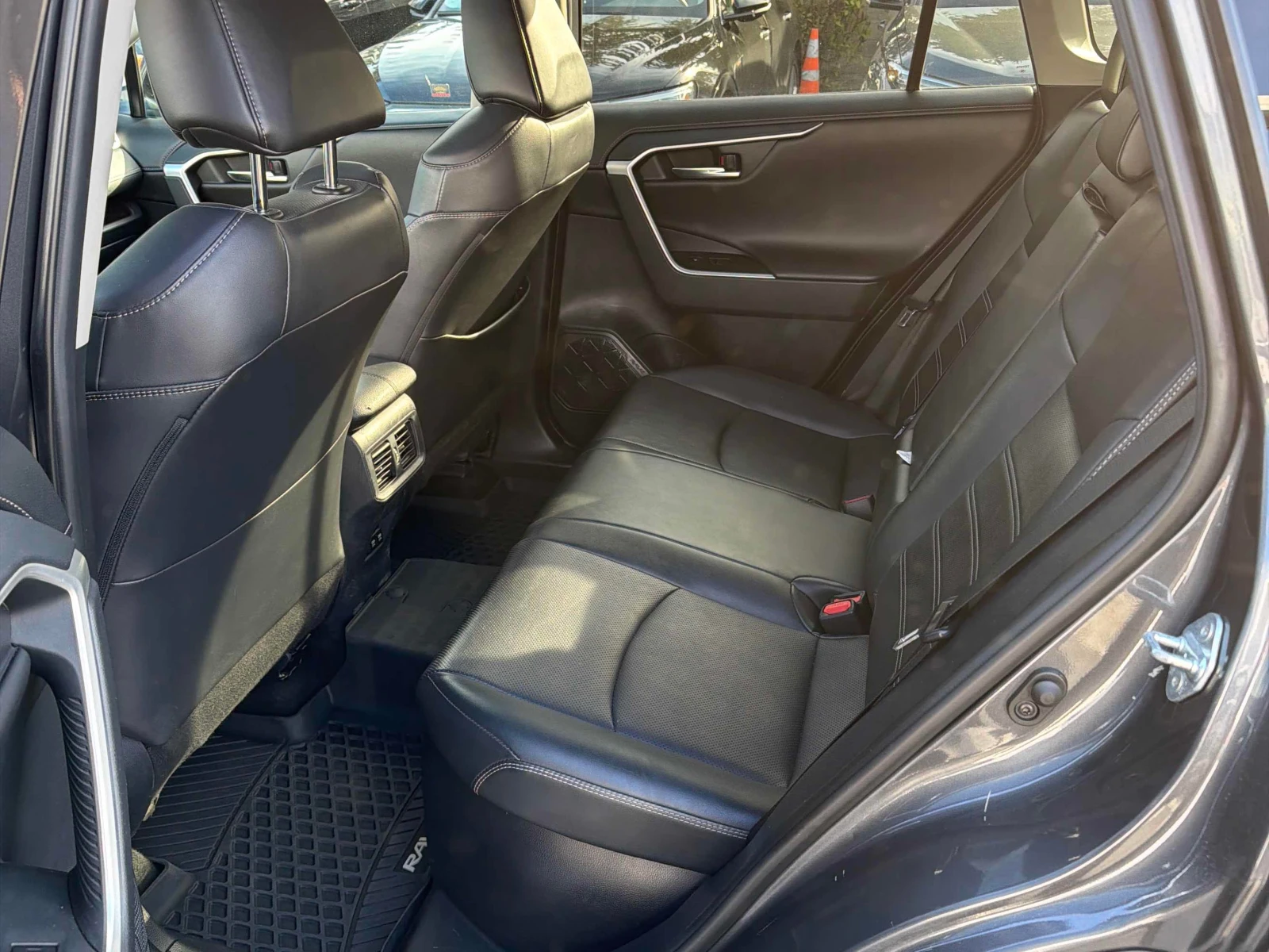 Toyota Rav4 HYBRID LIMITED * �������� ������� * CARFAX *  | Mobile.bg � ����������� 9