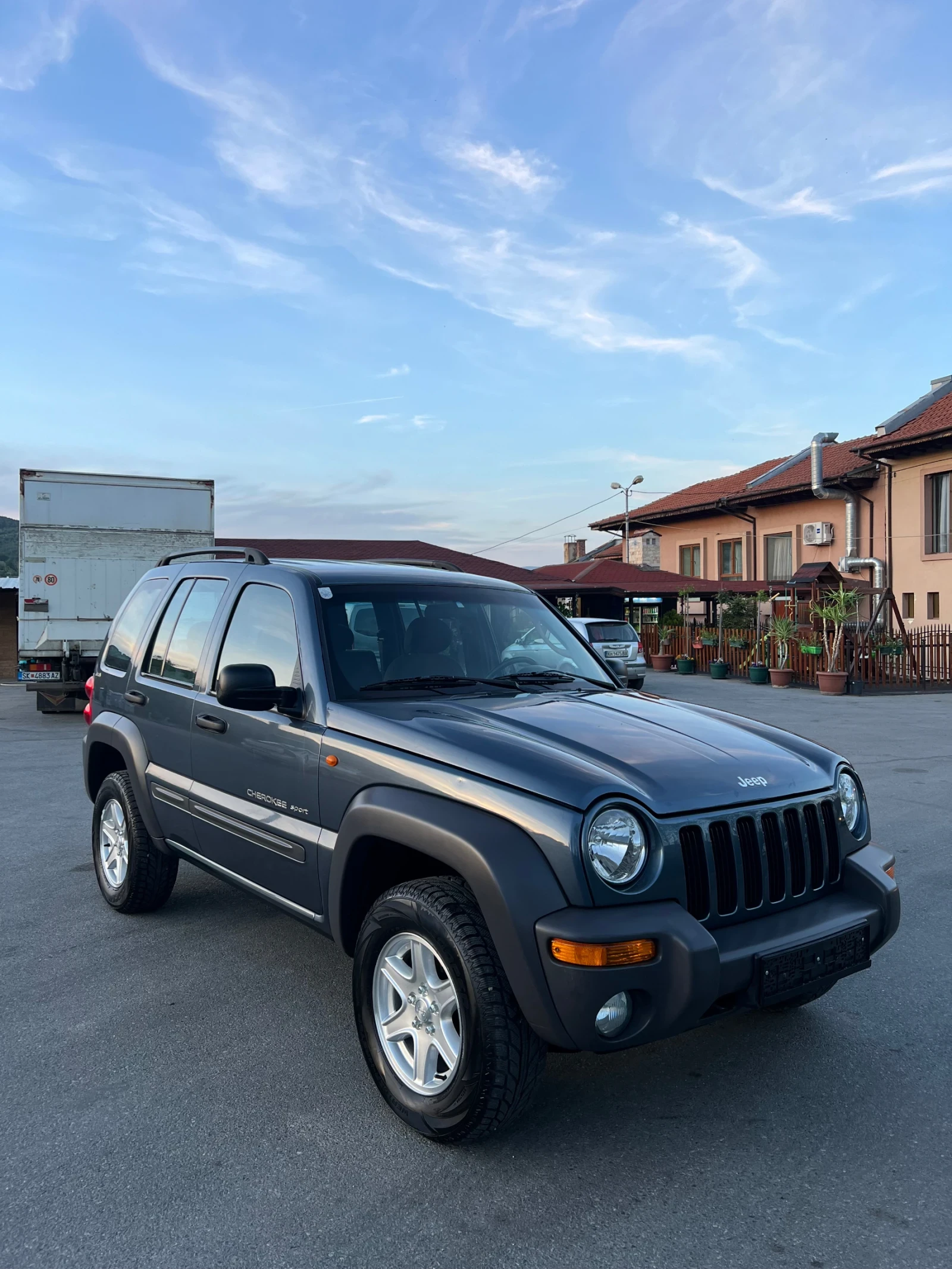 Jeep Cherokee 2.5 , снимка 3 - Автомобили и джипове - 54335580