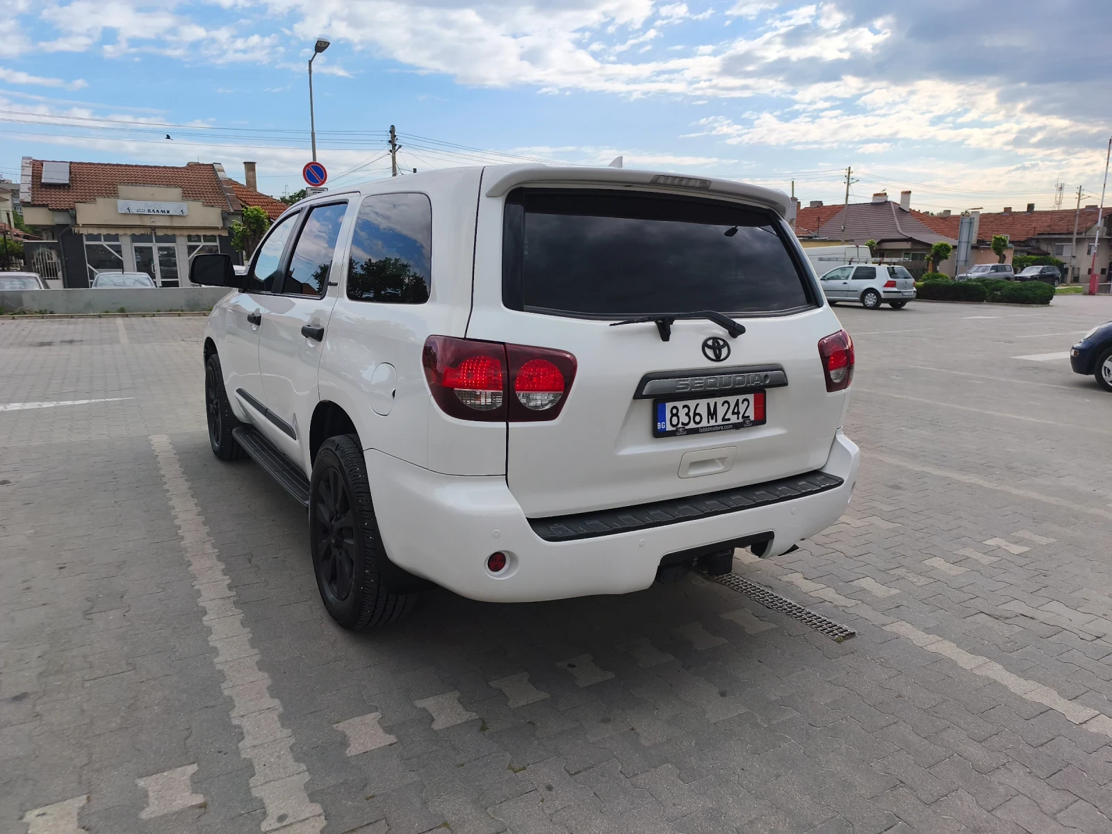 Toyota Sequoia ??? Без аналог на пазара!!!???, снимка 2 - Автомобили и джипове - 55139350