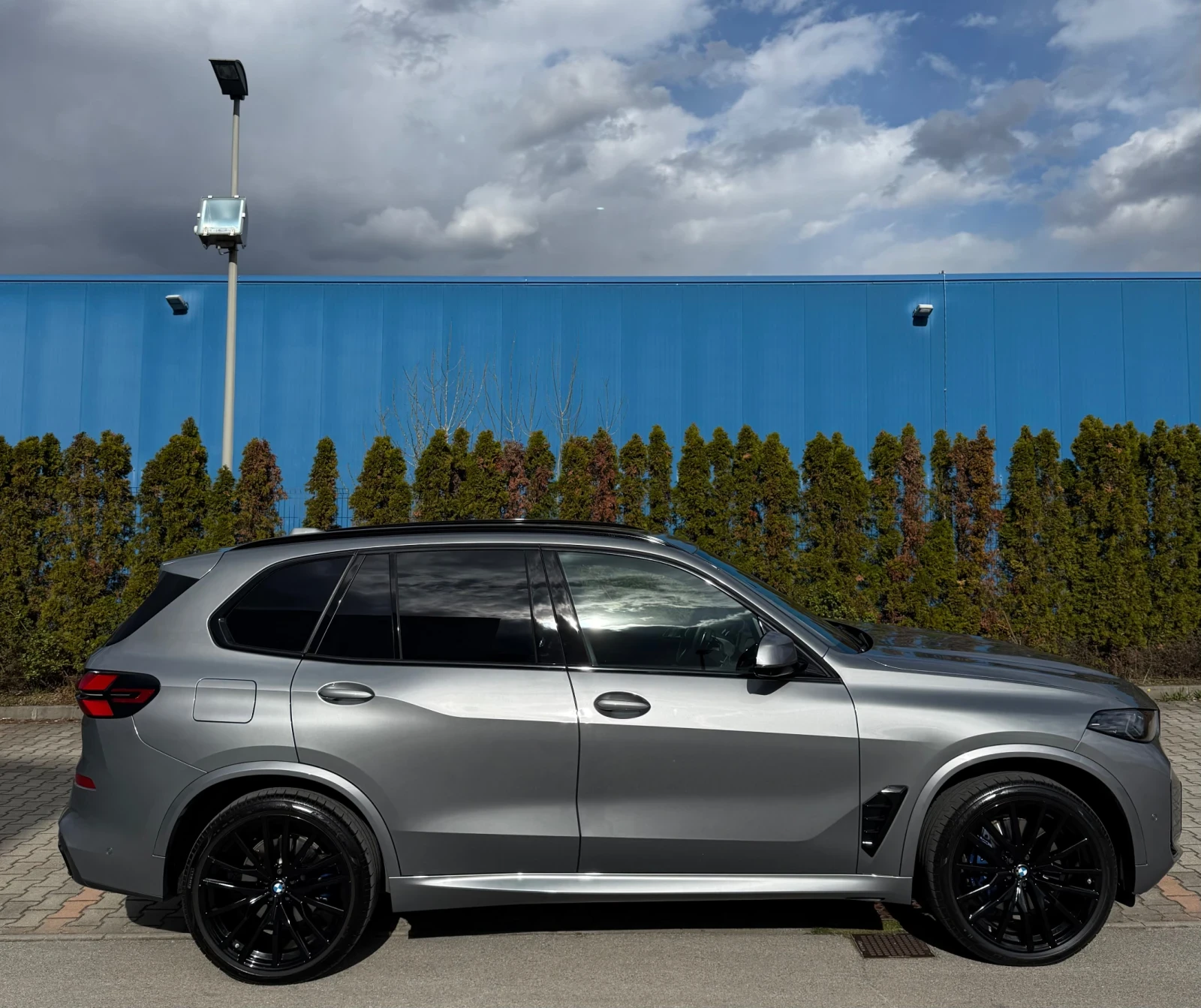 BMW X5 xDrive40i 16 000 km !!!, снимка 7 - Автомобили и джипове - 55259951