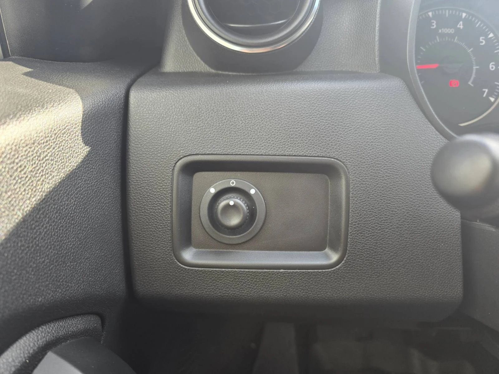 Dacia Duster dCi 115 к.с. Дизел 4x4 Stop & Start N1, снимка 11 - Автомобили и джипове - 56311414