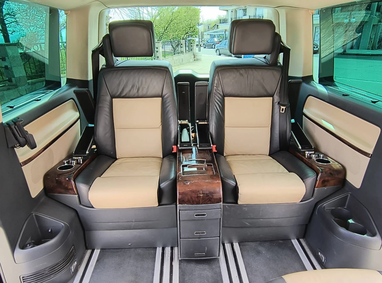 VW T5 Bussines - изображение 8