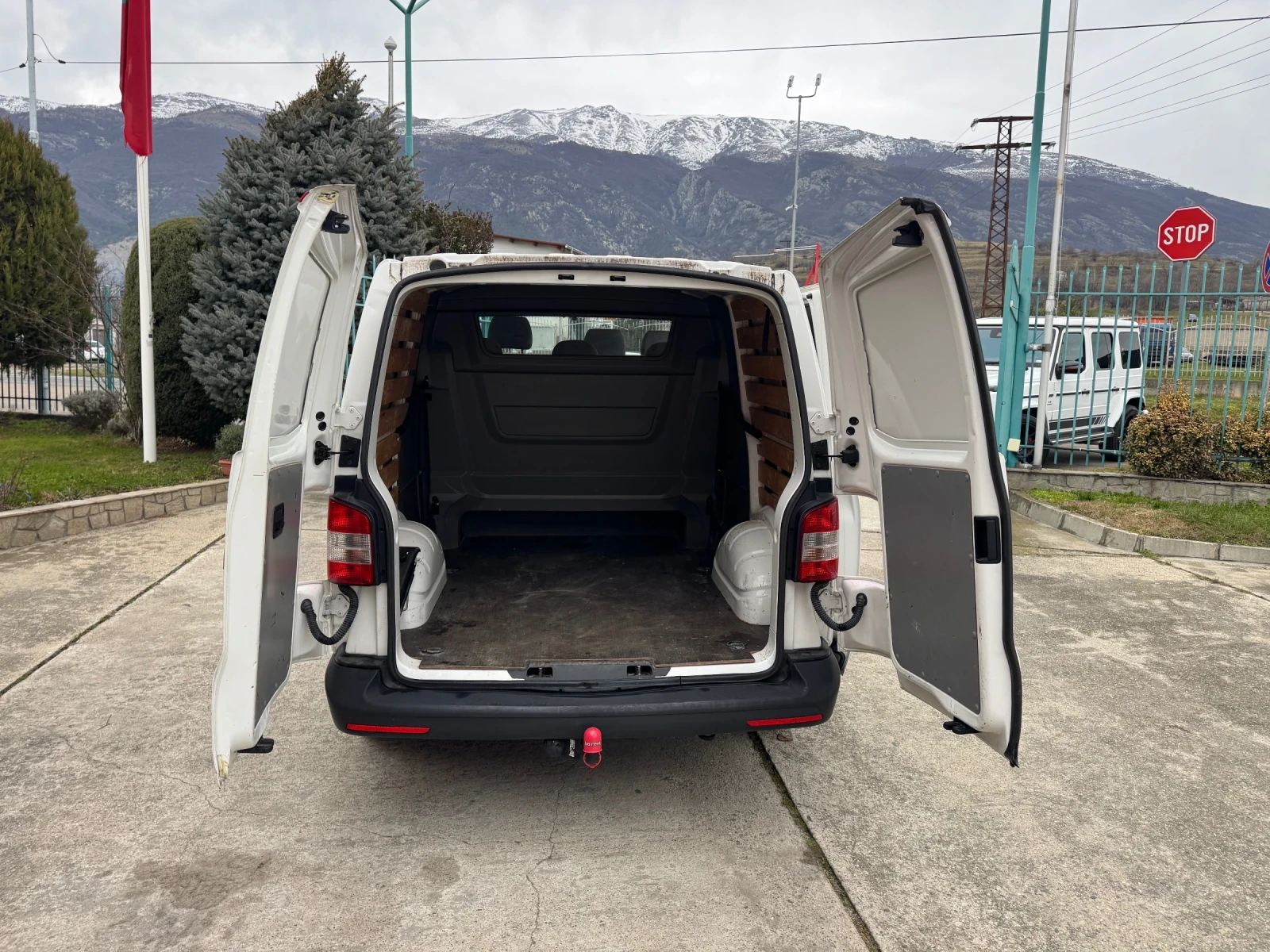 VW Transporter 2.0TDI* Климатик* 5+ 1 места - изображение 10