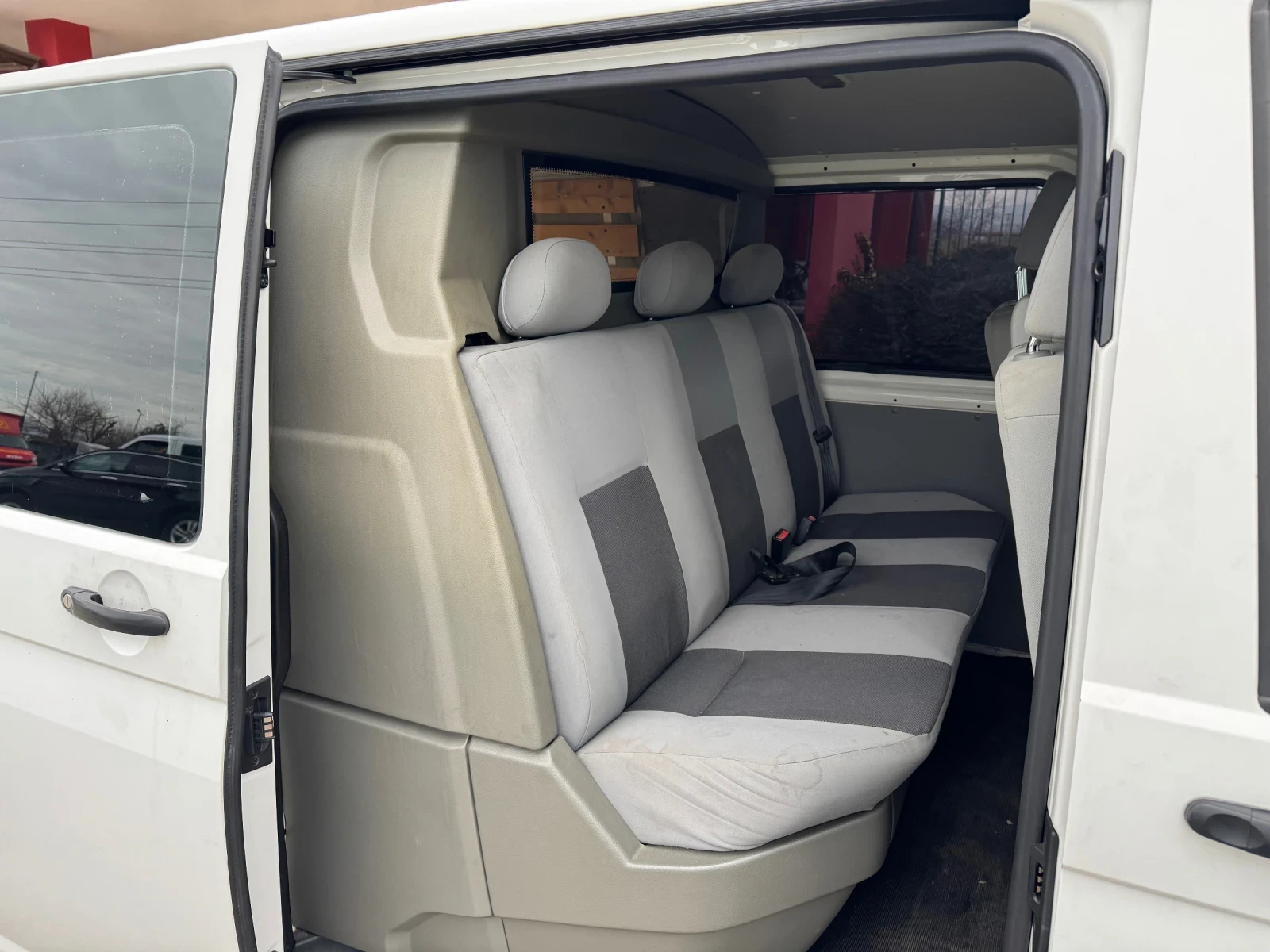 VW Transporter 2.0TDI* Климатик* 5+ 1 места - изображение 8