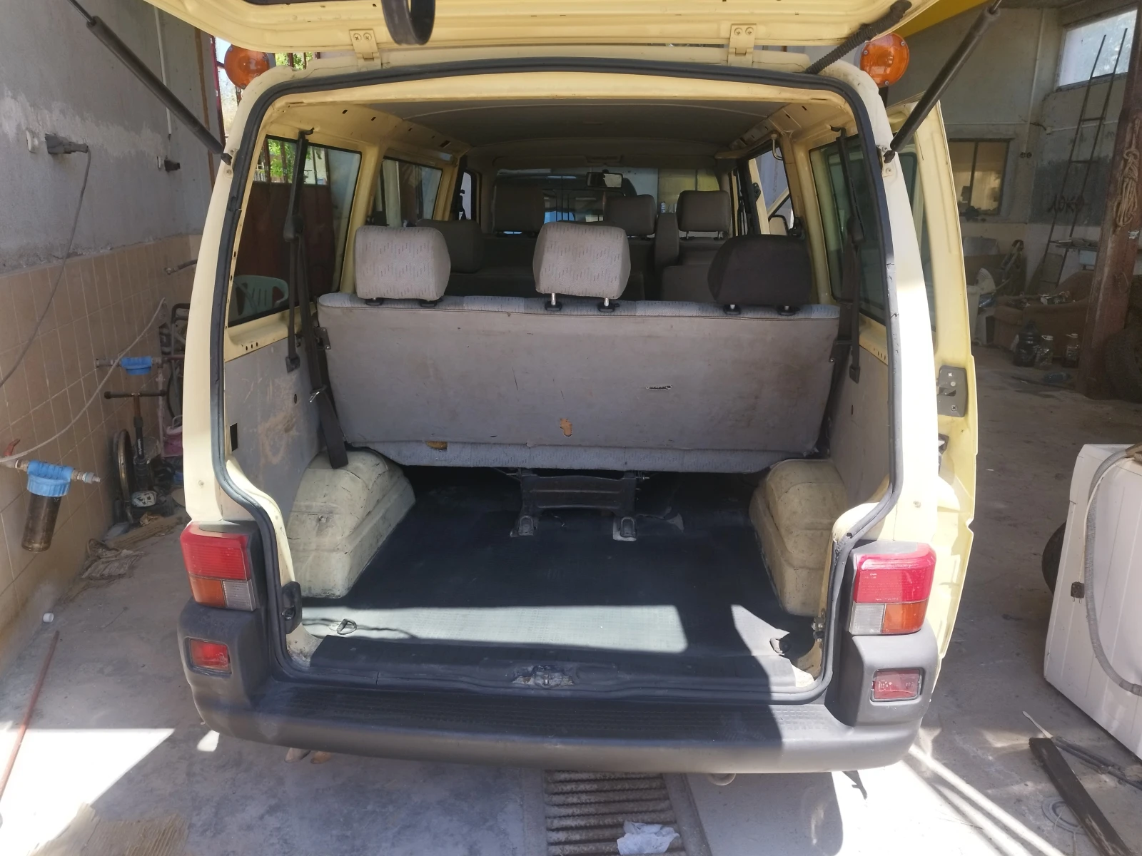 VW T4 1, 9td 8+ 1, снимка 12 - Бусове и автобуси - 55260044