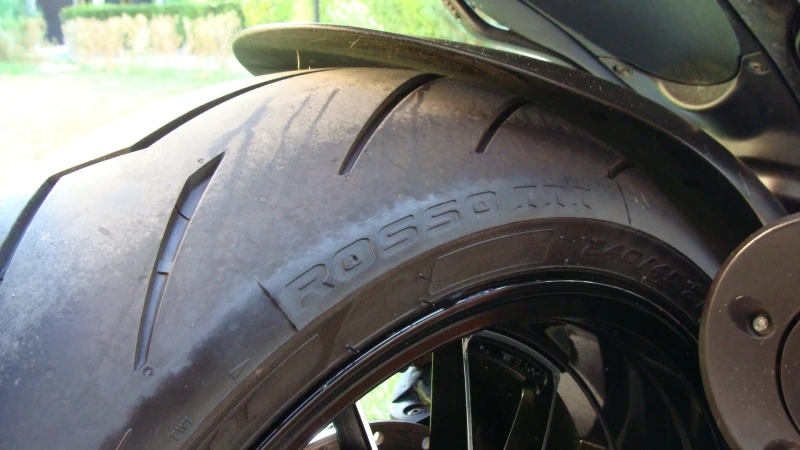 Ducati Diavel, снимка 5 - Мотоциклети и мототехника - 51083948