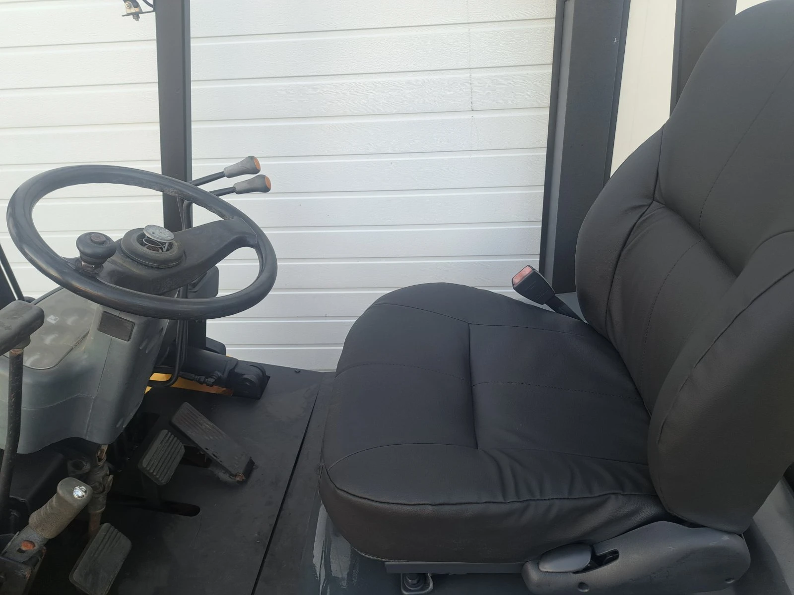  LiuGong | Mobile.bg   3