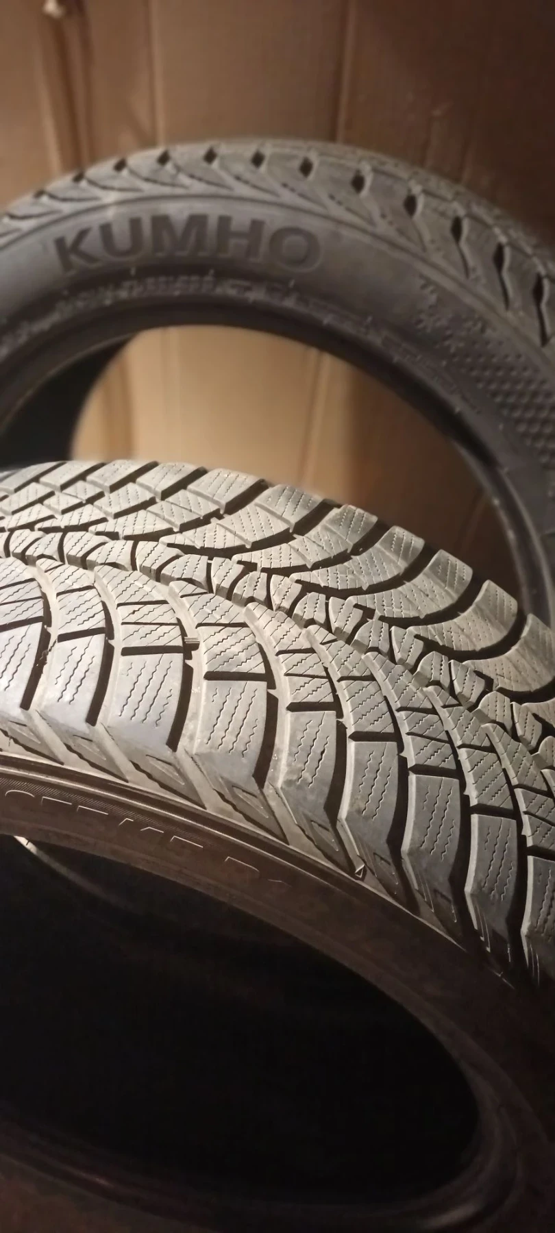 Гуми Зимни 255/45R18