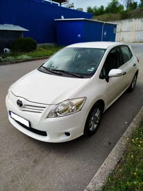 Обява за продажба на Toyota Auris ~8 000 лв. - изображение 1