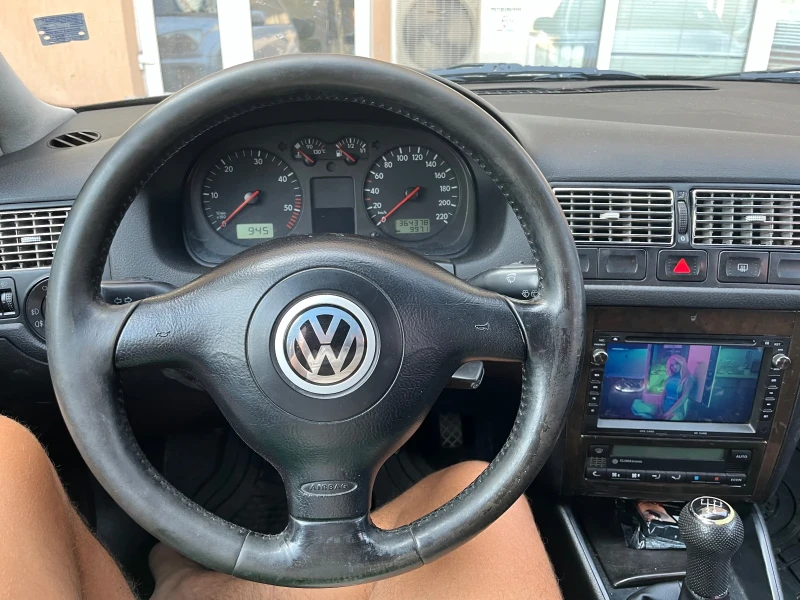 VW Golf, снимка 11 - Автомобили и джипове - 47140674