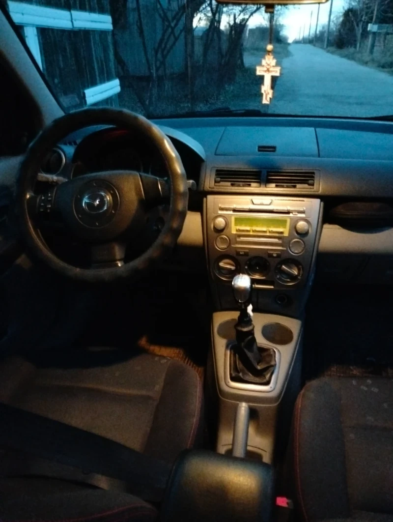 Mazda 2, снимка 2 - Автомобили и джипове - 48560386