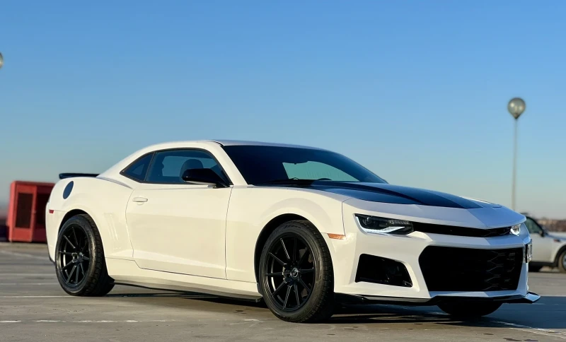 Chevrolet Camaro ZL1, снимка 1 - Автомобили и джипове - 49049449