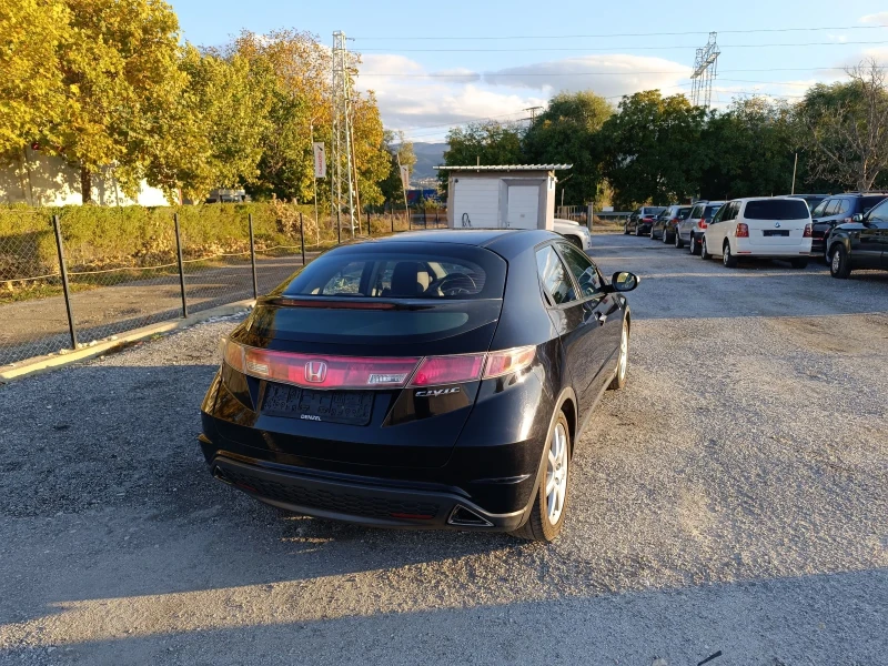 Honda Civic 1.8  140hp, снимка 5 - Автомобили и джипове - 52111111