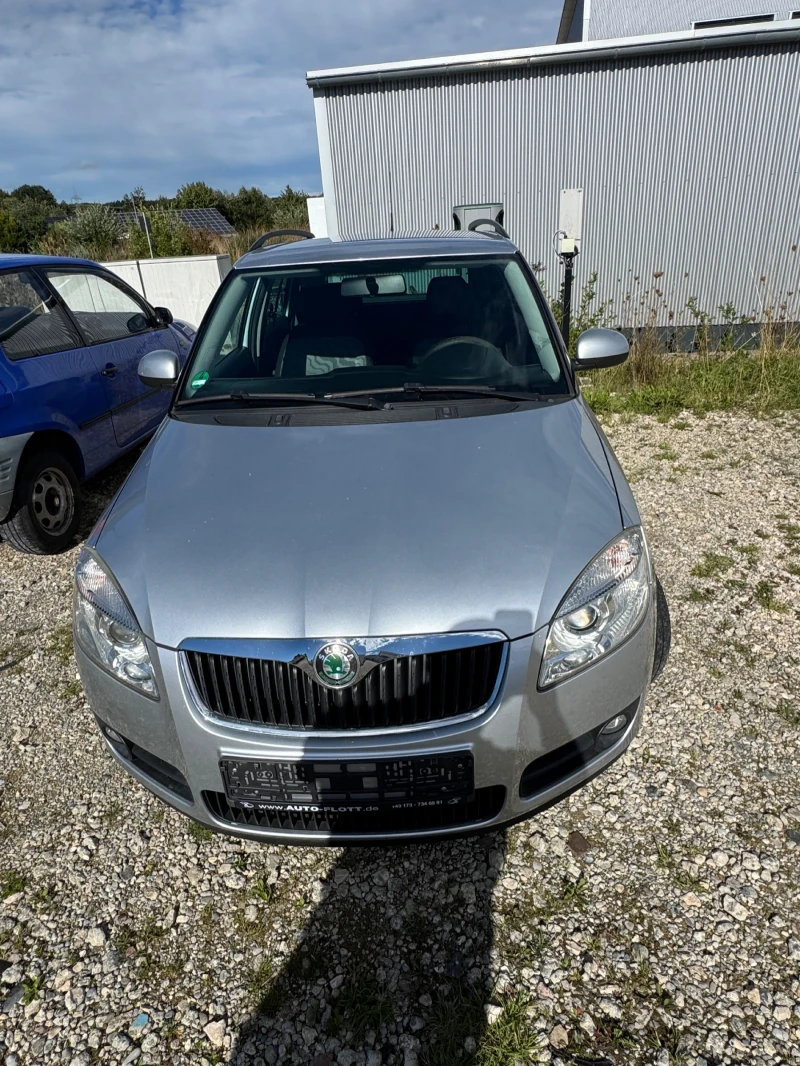 Skoda Fabia, снимка 10 - Автомобили и джипове - 52205431