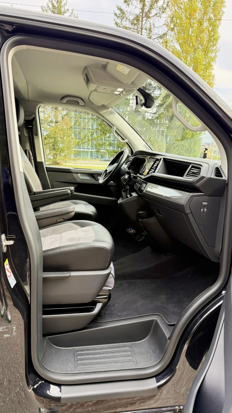 VW Multivan Highline* 2.0 TDi* 4 Motion* Face Lift* , снимка 10 - Автомобили и джипове - 52160603