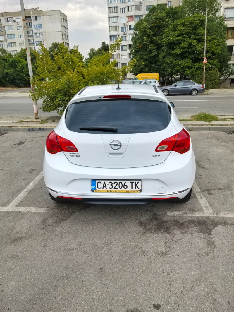 Opel Astra, снимка 4 - Автомобили и джипове - 52312534