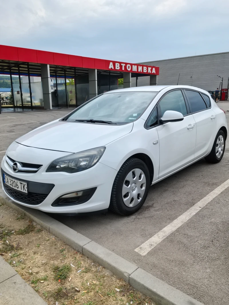 Opel Astra, снимка 14 - Автомобили и джипове - 52312534