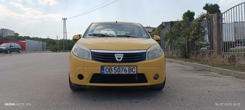 Dacia Sandero 1/4, снимка 8 - Автомобили и джипове - 52855106