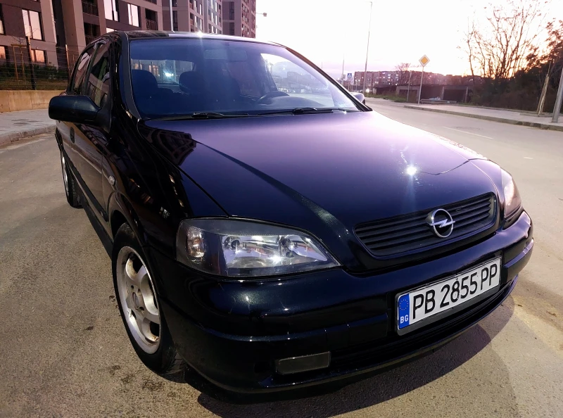 Opel Astra 1.6, снимка 8 - Автомобили и джипове - 52874410