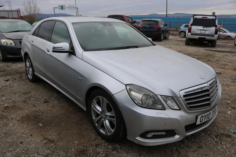 Mercedes-Benz E 250 CDI Avantgarde, снимка 3 - Автомобили и джипове - 35897464