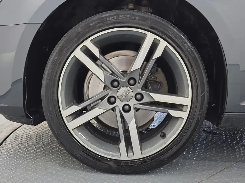 Audi A4 2.0 TFSI Premium - САМО 30% АВАНС, снимка 9 - Автомобили и джипове - 55621599