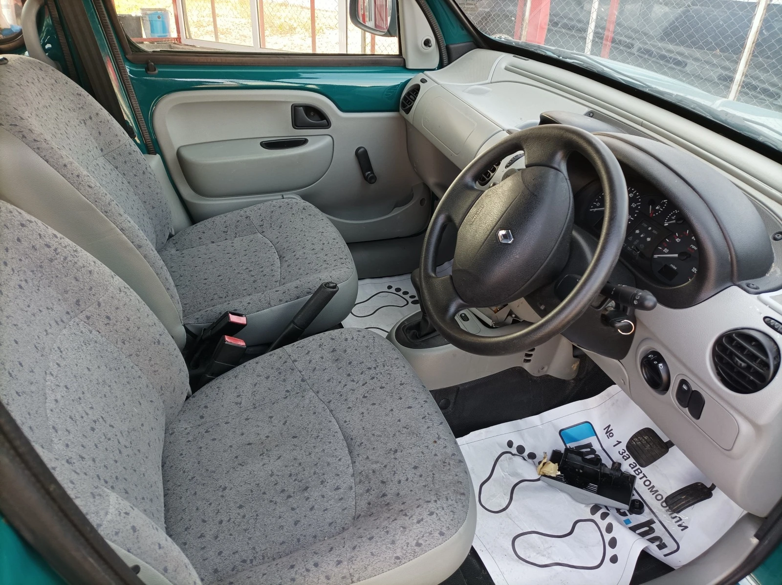 Renault Kangoo 1.6 16V/АВТОМАТ/НА ЧАСТИ  | Mobile.bg — изображение 11