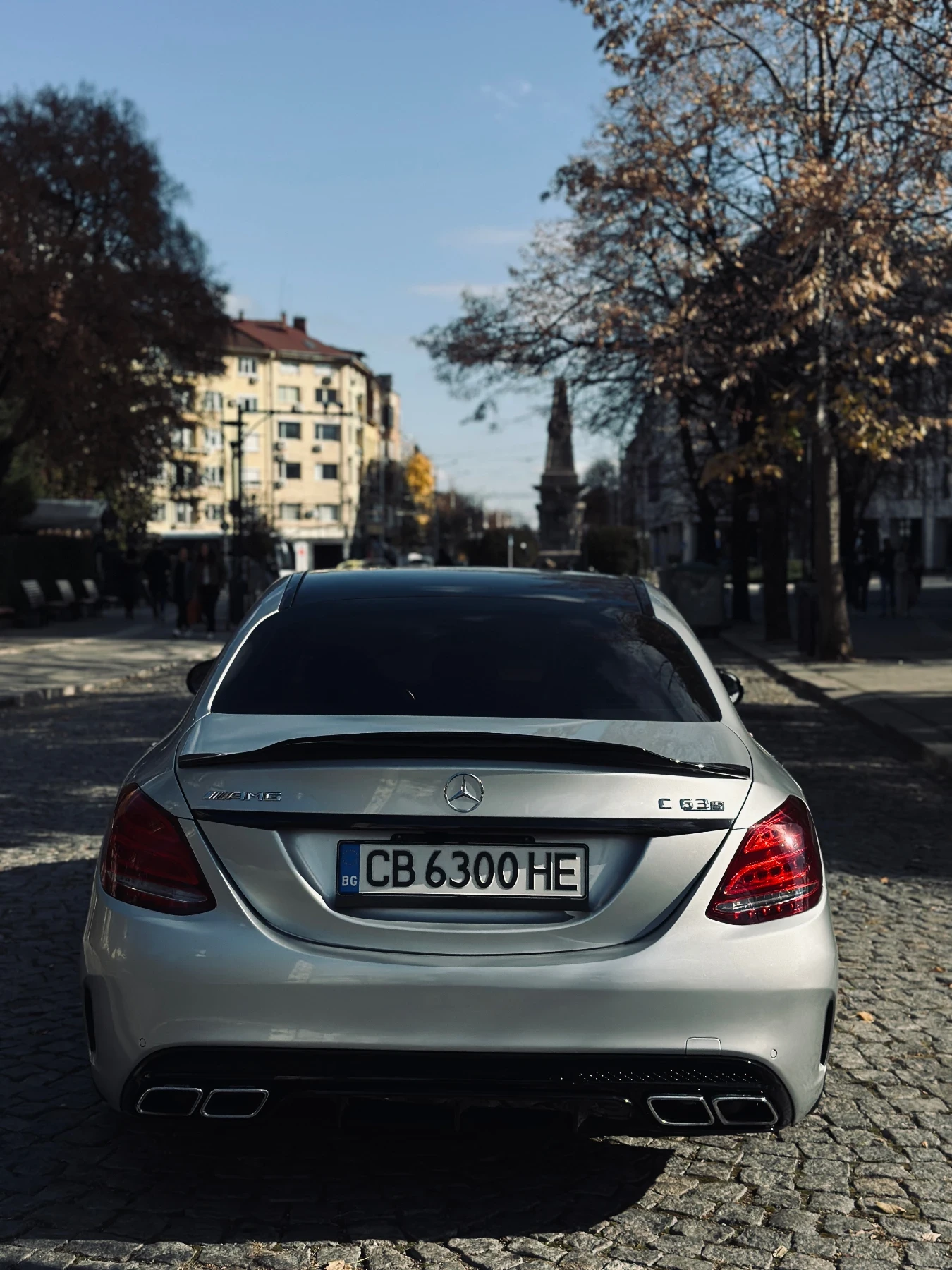 Mercedes-Benz C 63 AMG S - изображение 4