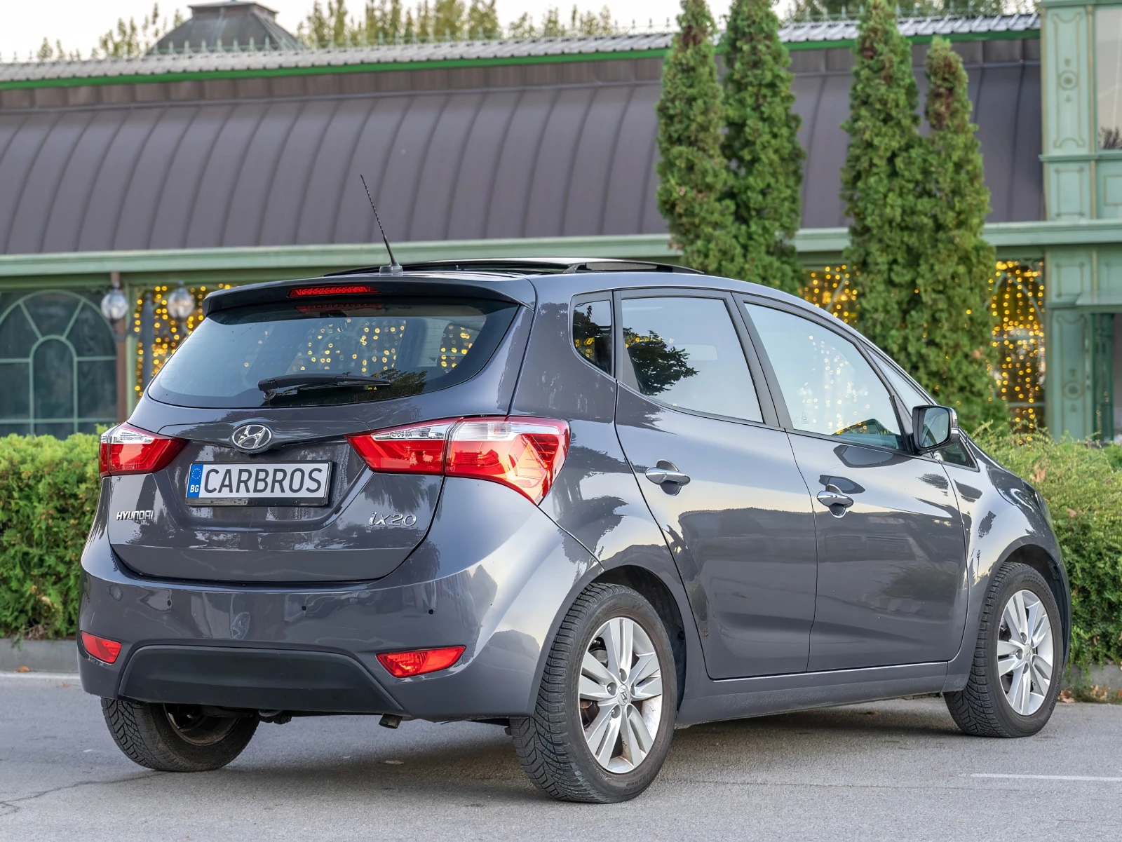 Hyundai Ix20 125 к.с. 46 000 РЕАЛНИ КМ Панорама Keyless Navi - изображение 7