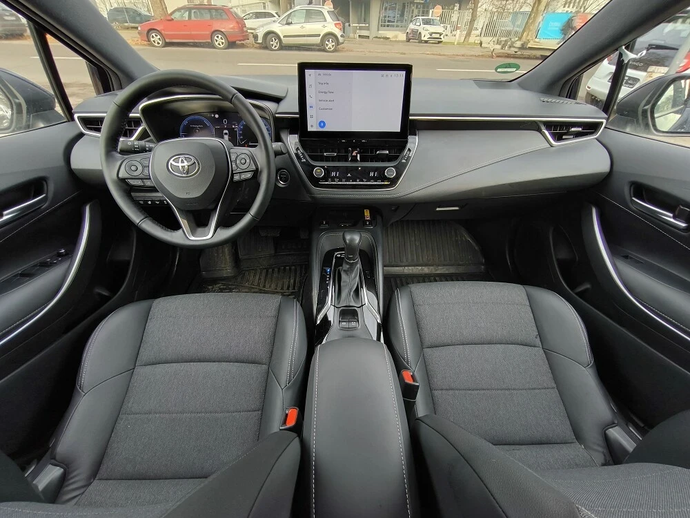 Toyota Corolla Toyota Corolla Touring Sports  1.8 Hybrid - изображение 6