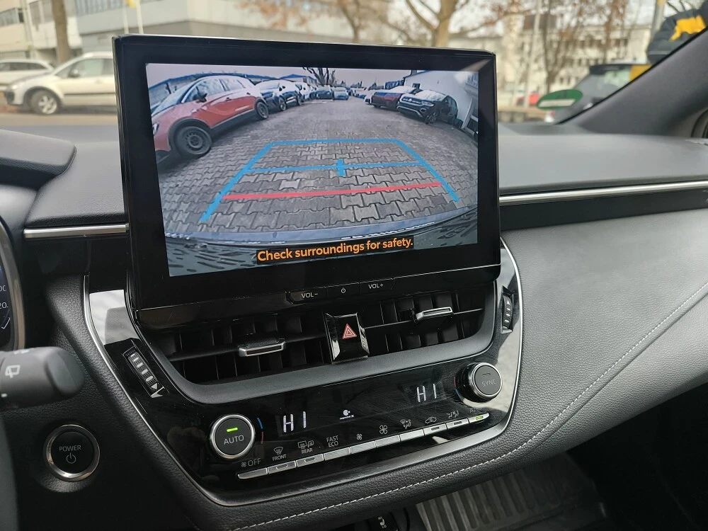 Toyota Corolla Toyota Corolla Touring Sports  1.8 Hybrid - изображение 10