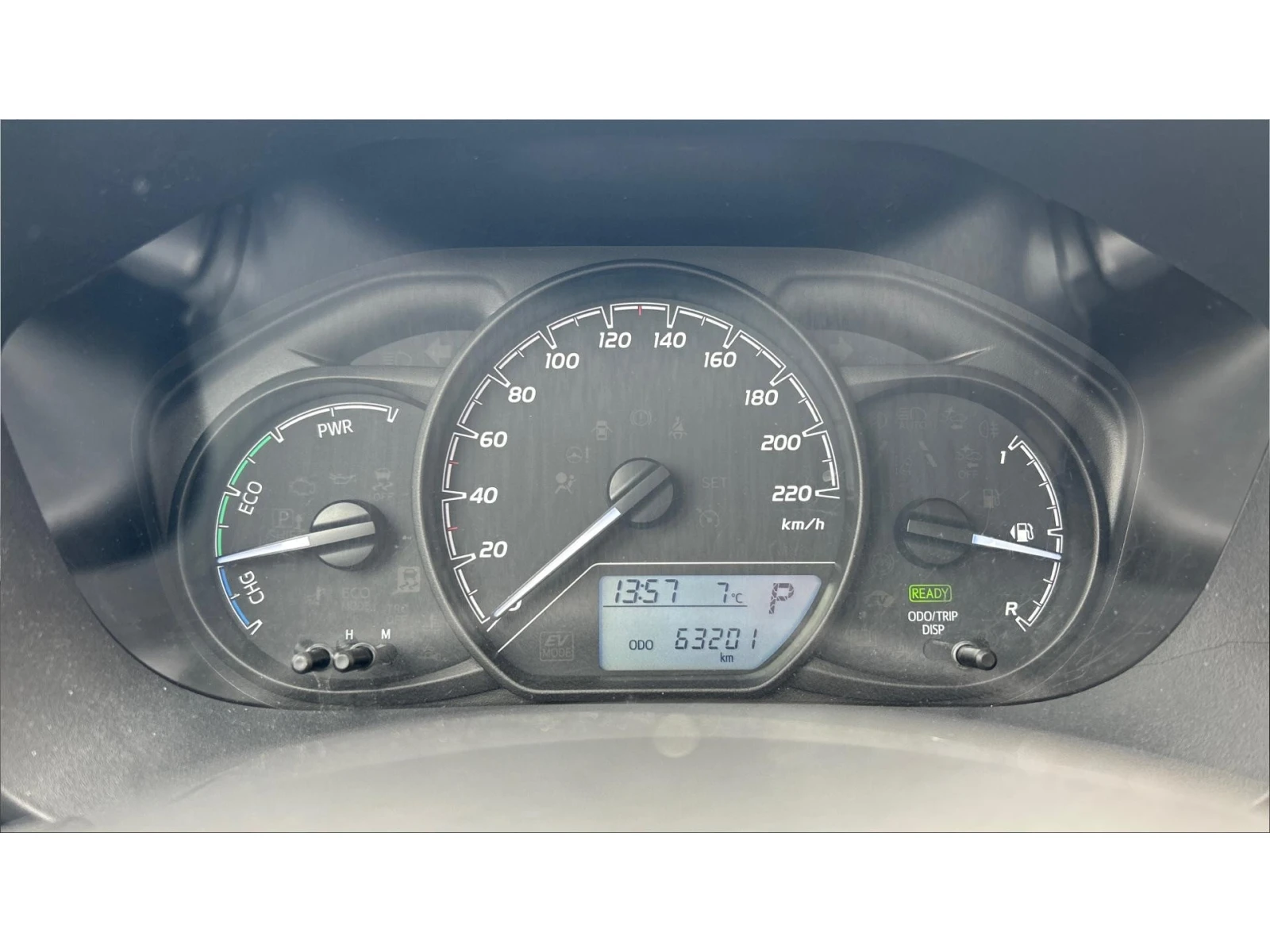 Toyota Yaris 1.5 HSD, ������� ������ �� 199   | Mobile.bg � ����������� 14