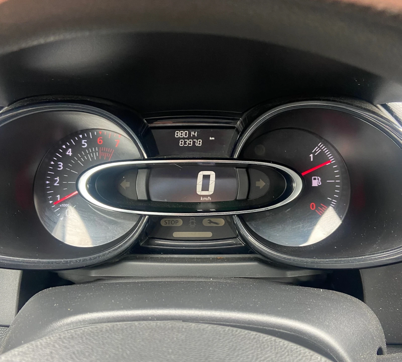 Renault Clio 1.2, снимка 12 - Автомобили и джипове - 53706083