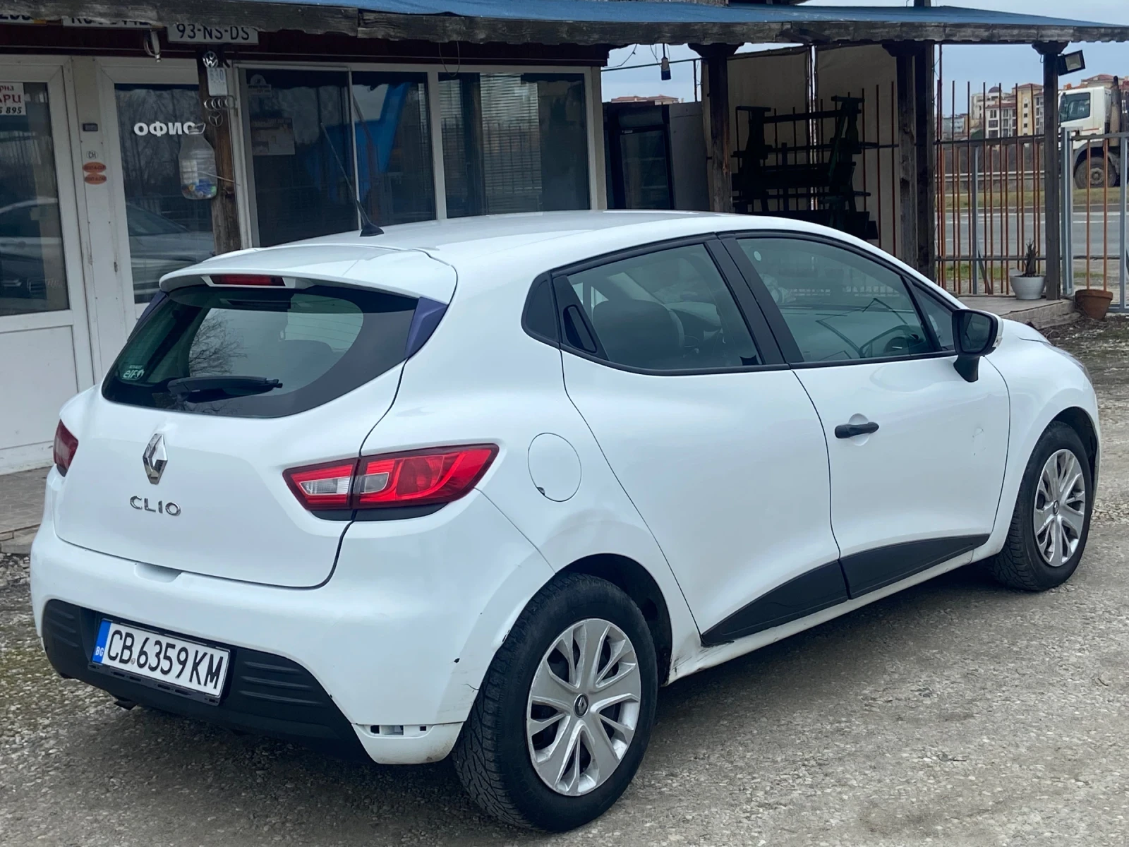 Renault Clio 1.2, снимка 4 - Автомобили и джипове - 53706083