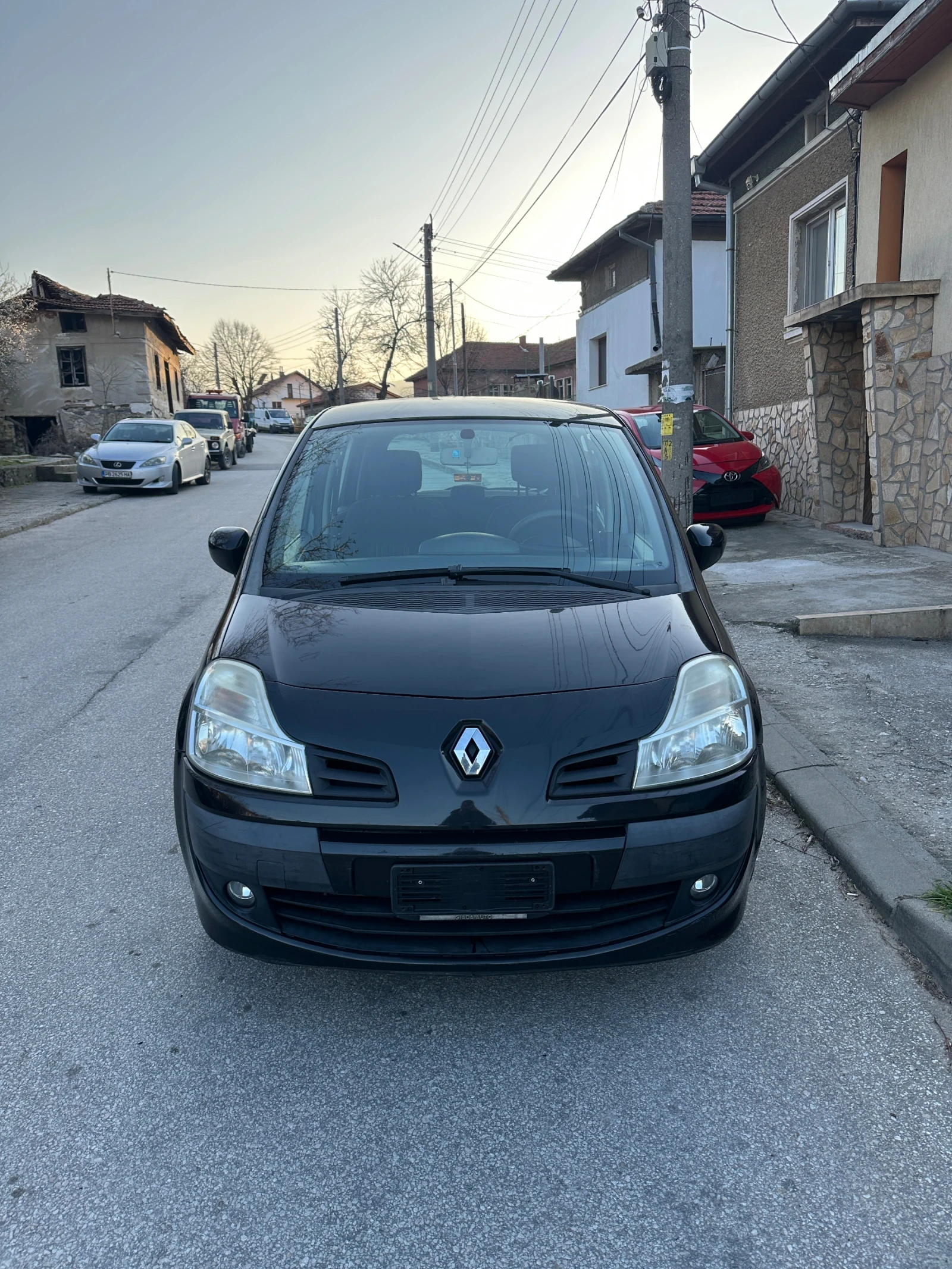 Renault Modus 1.2i Face, снимка 2 - Автомобили и джипове - 53825162