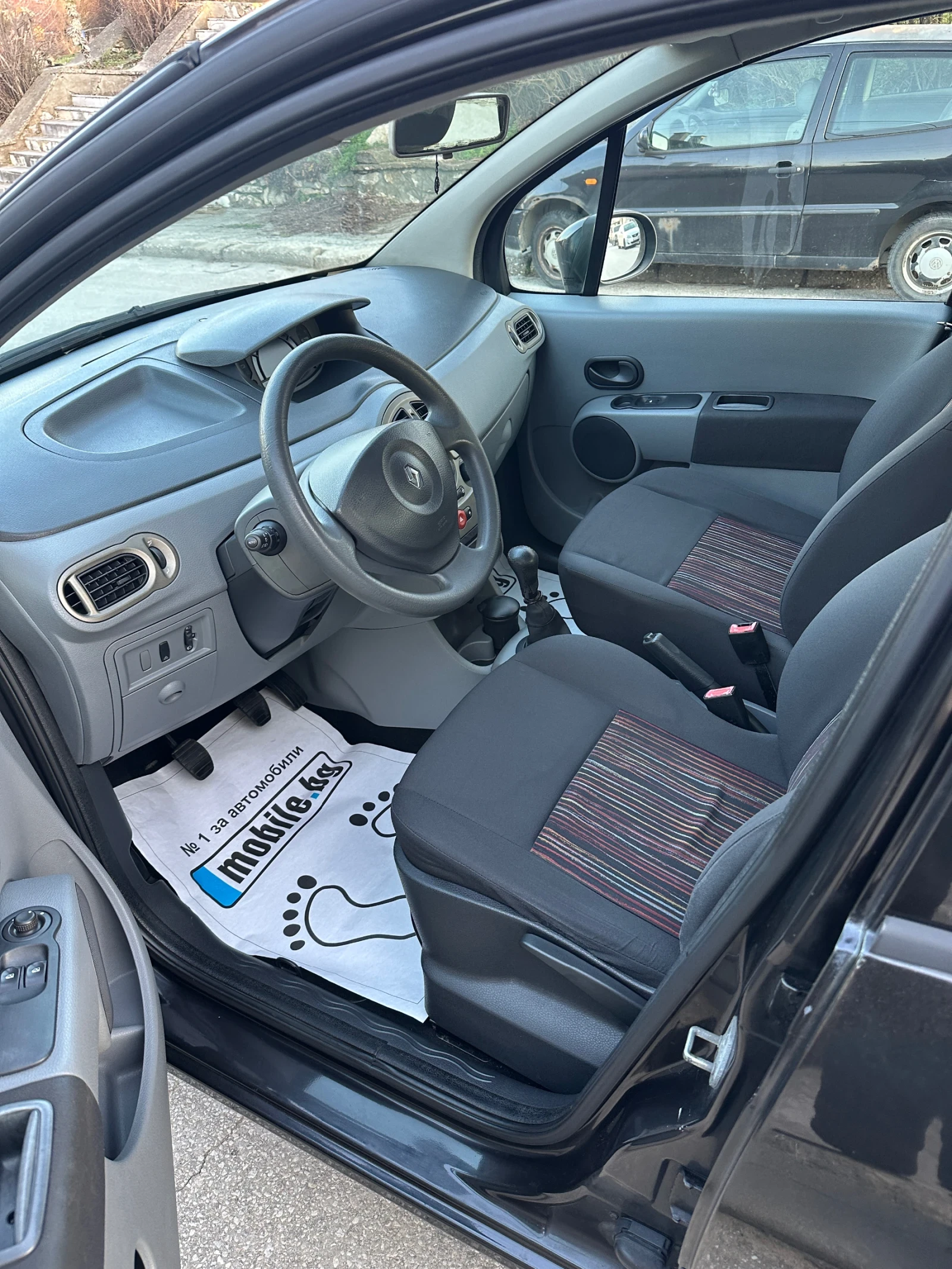 Renault Modus 1.2i Face, снимка 8 - Автомобили и джипове - 53825162