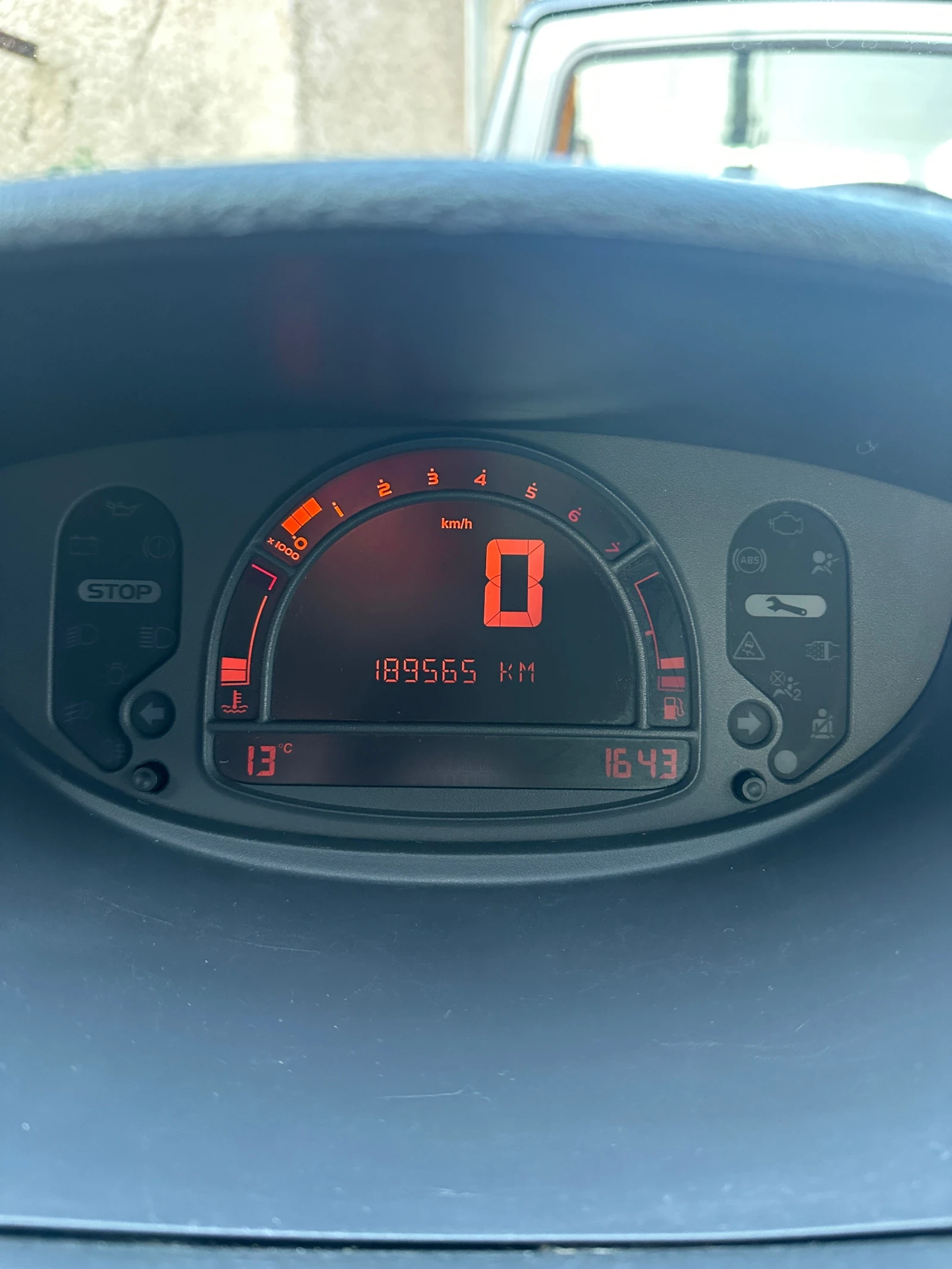 Renault Modus 1.2i Face, снимка 12 - Автомобили и джипове - 53825162