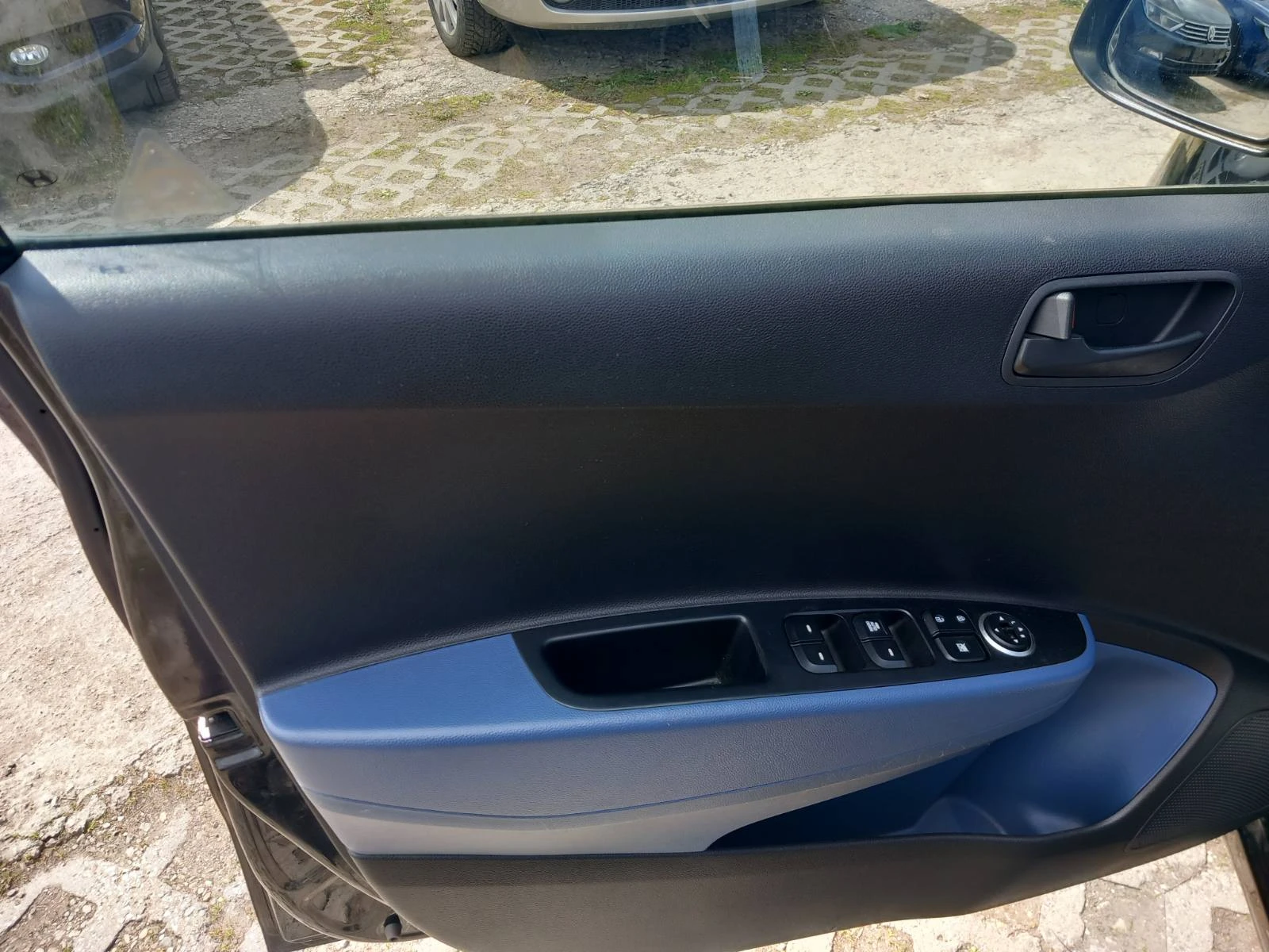 Hyundai I10 1.2i-BENZIN, снимка 13 - Автомобили и джипове - 53986827