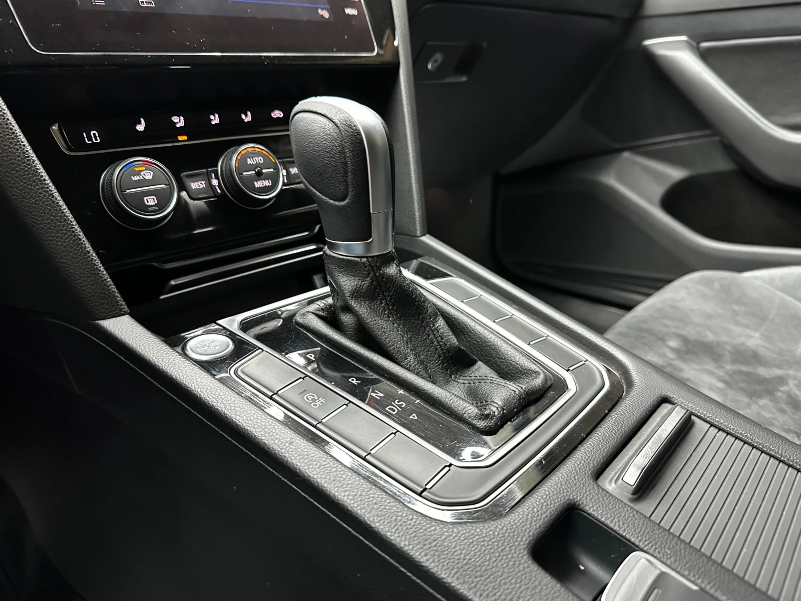 VW Arteon 2, 0tdi/Автомат/Германия, снимка 12 - Автомобили и джипове - 54148210