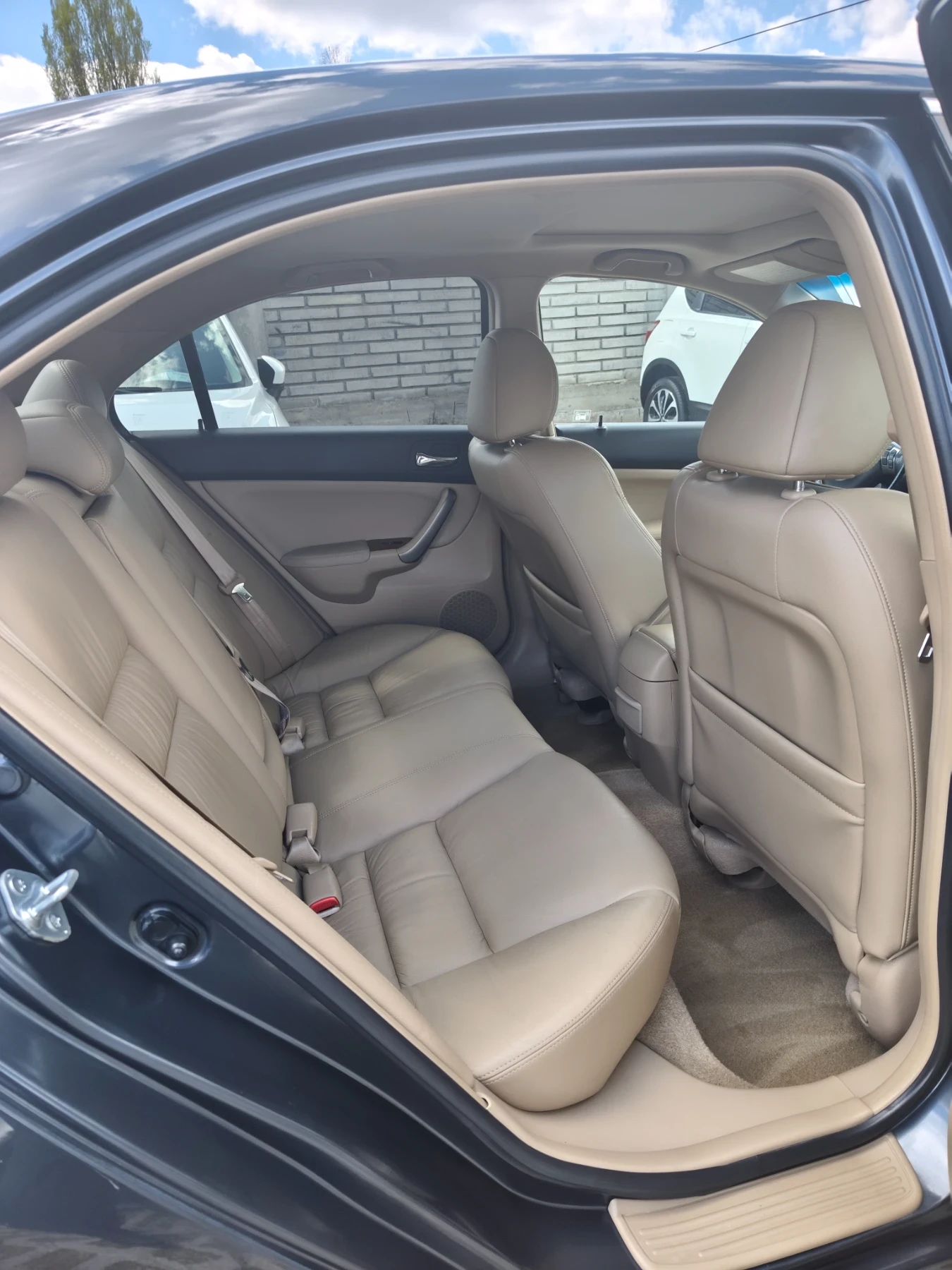 Honda Accord 2.4 benzin automatic facelift executive , снимка 13 - Автомобили и джипове - 54156766