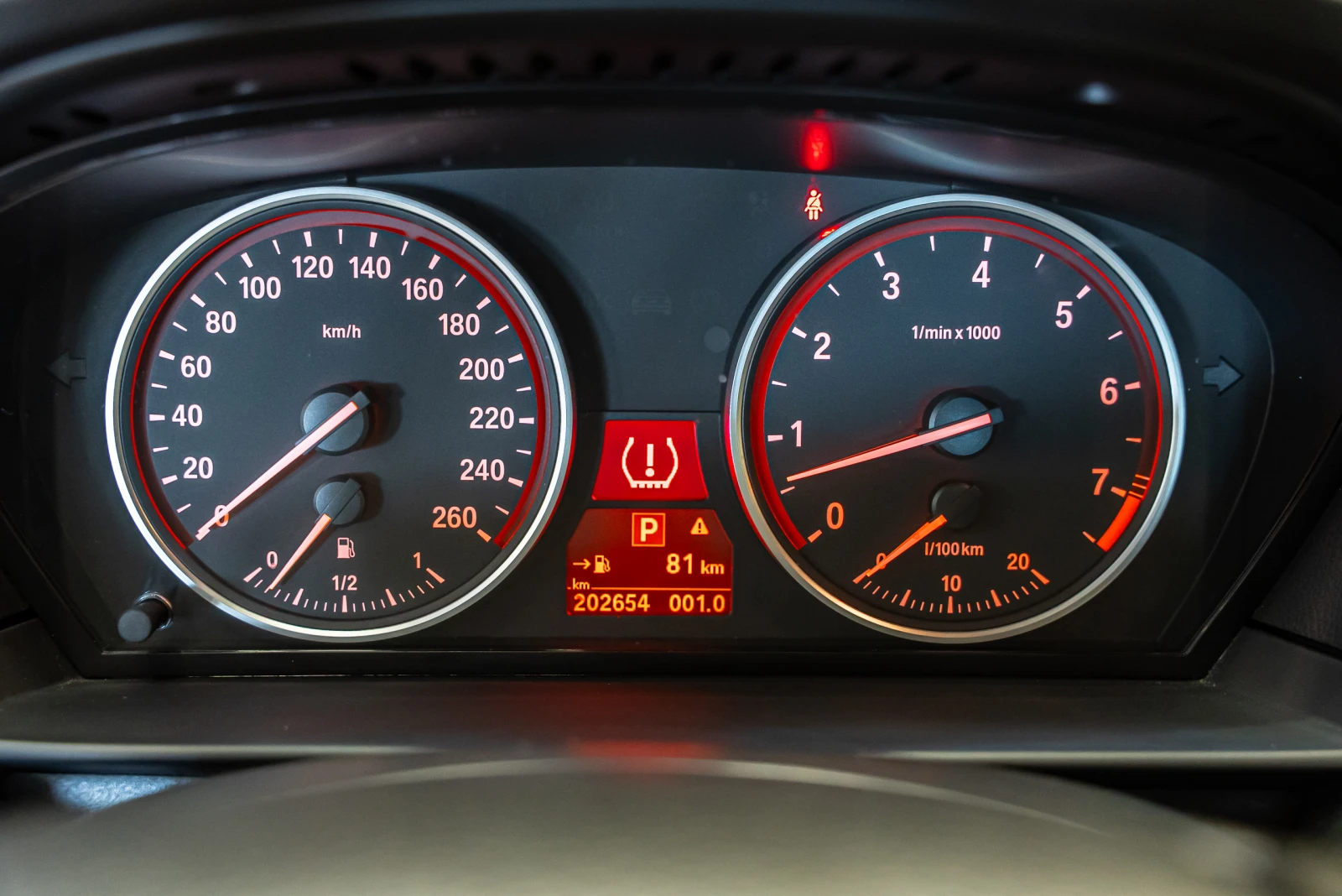 BMW 525 i, снимка 17 - Автомобили и джипове - 54519323