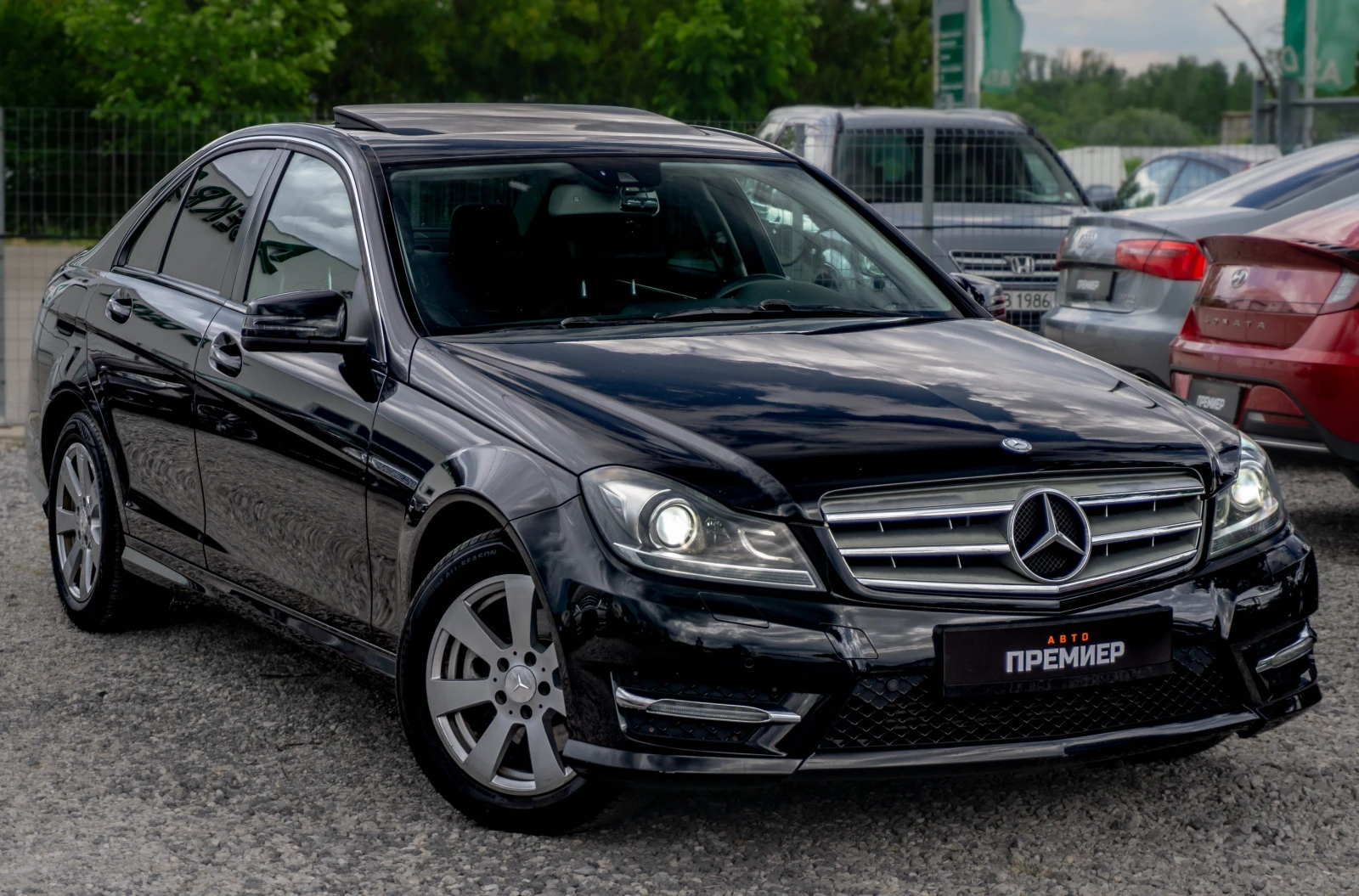 Mercedes-Benz C 200 2.0i-184hp-ПЕРФЕКТНА!, снимка 3 - Автомобили и джипове - 54765657
