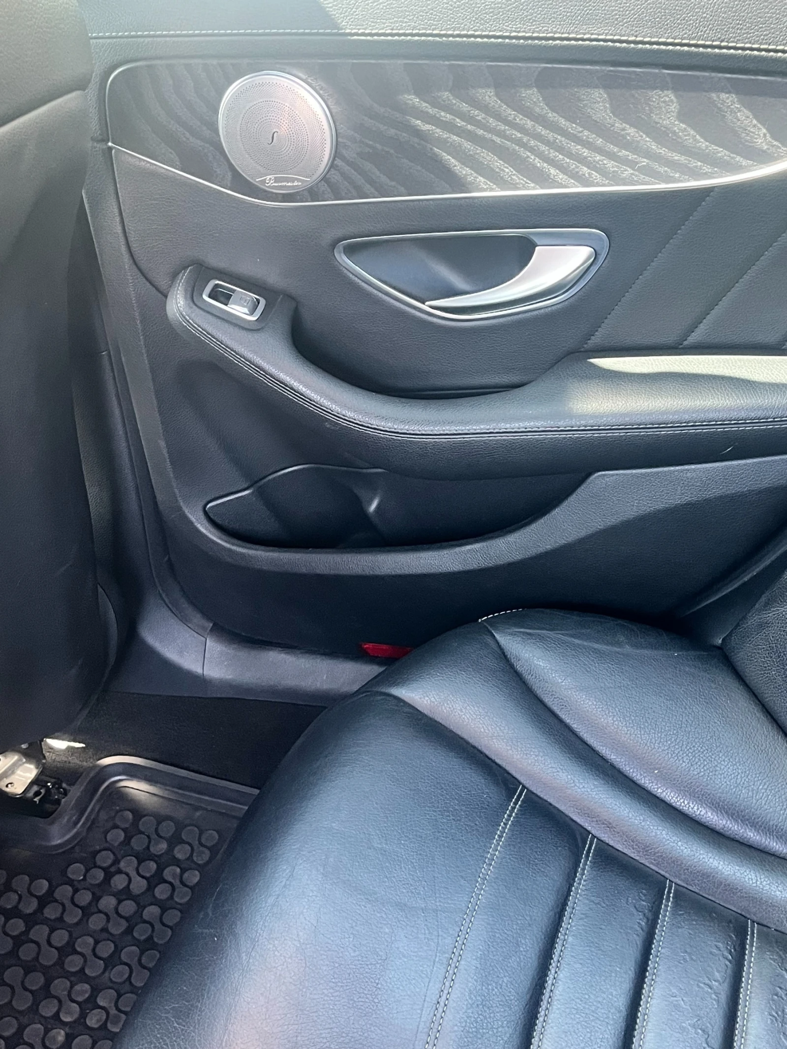 Mercedes-Benz C 250 AMG, снимка 10 - Автомобили и джипове - 55033230